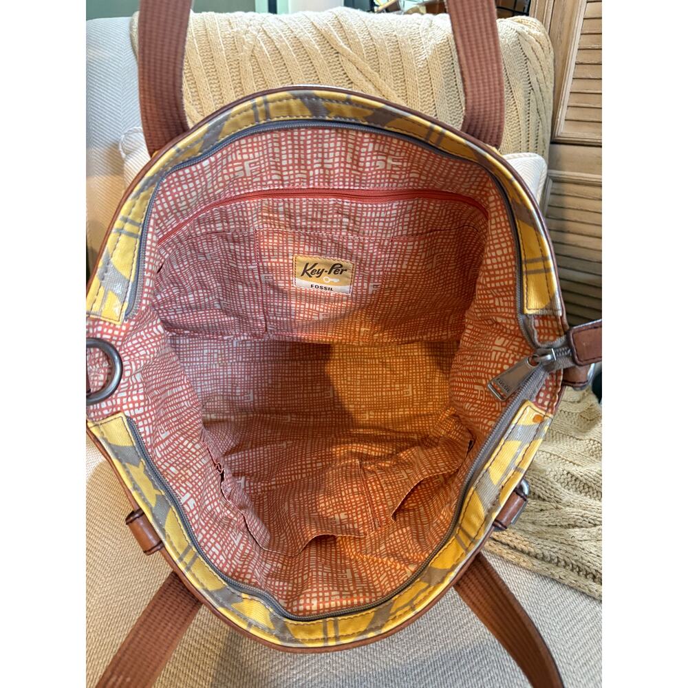 Fossil Key-Per Ladybug Print Shoulder Bag Yellow Gray - Picture 11 of 11